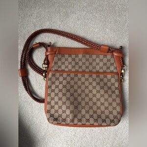 Gucci GG Canvas Crossbody Bag Brown Leather Trim Vintage Shoulder Bag Italy
